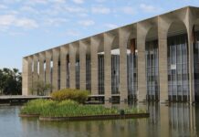 Ucrânia: Itamaraty instrui embaixador brasileiro a retornar a Kiev