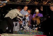 Apoiadora da Santa Casa ganha carro no sorteio do Fundo Social na Expo Show