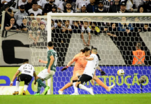 Cássio mantém Corinthians na briga no Brasileiro e cita duelo com Atlético-GO como jogo do ano