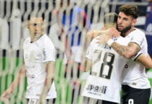 Yuri Alberto dá show, Corinthians goleia o Atlético-GO e avança à semifinal