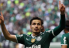 Raphael Veiga celebra marcas pelo Palmeiras e diz que ainda sonha com chance na Seleção
