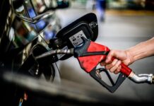 Petrobras anuncia redução de R$ 0,18 na gasolina para distribuidoras