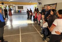 Projeto de Educação Física em escola municipal proporciona diversão entre pais e filhos