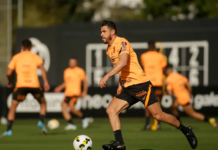 Giuliano e Júnior Moraes treinam e viram opção para Corinthians x Inter