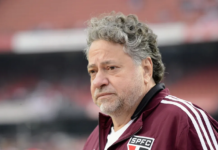 Política divide atenção com futebol no São Paulo em primeira semana de preparação para final