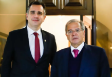 Guedes e Pacheco se reúnem em busca de verba para viabilizar piso da enfermagem