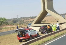Motorista fica ferida ao bater contra monumento em rodovia de Rio Preto