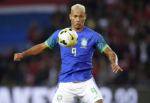 Richarlison faz tratamento em três períodos e avança em recuperação de olho na Copa do Mundo