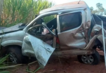 Motorista morre ao ser lançado para fora de caminhonete em acidente na região