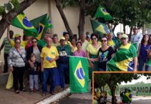 Bolsonaristas deixam a rodovia e se reúnem em frente ao Tiro de Guerra