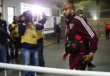Patrick deixa atrito com Ceni para trás e garante que fica no São Paulo
