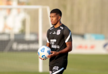 Lesão grave deve melar venda de Léo Natel, do Corinthians, a time português