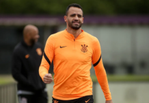 Corinthians tem retornos e desfalques para enfrentar o Flamengo