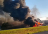 Caminhão pega fogo e mobiliza bombeiros na rodovia Washington Luís em Mirassol