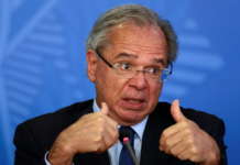 Tarcísio estuda cargo especial para Paulo Guedes no governo de SP