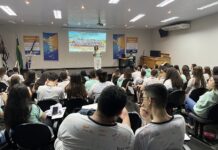 Colégio Unifev realiza homenagem aos alunos da 3ª série do Ensino Médio