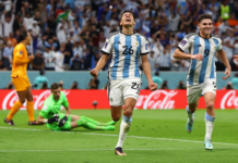Argentina vê Holanda empatar no fim, mas vence nos pênaltis e vai à semifinal da Copa