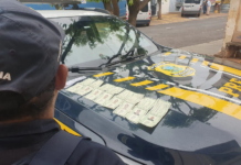 Três pessoas são presas com documentos falsos na BR-153