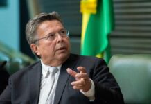 Carlão Pignatari condena terror e invasão nas sedes dos Três Poderes