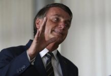 Bolsonaro deu entrada em pedido de visto de turismo nos EUA, diz jornal britânico