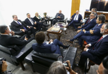 Em nota, presidentes dos Três Poderes chamam atos de “golpistas”