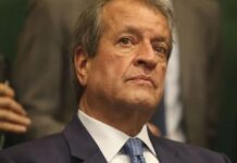 Presidente do PL é denunciado por crimes contra o Estado Democrático de Direito