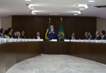 Na primeira reunião ministerial, Lula diz que vai demitir quem se envolver em atos ilícitos