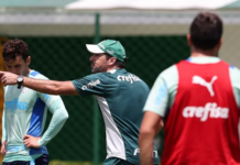 Palmeiras enfrenta Botafogo-SP e Abel deve repetir escalação