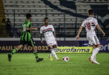 Sem Ferraresi, São Paulo deve promover zagueiro da base enquanto avalia opções