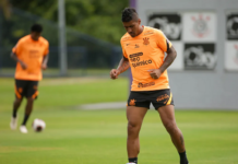 Um Ano Novo para Paulinho: volante do Corinthians começa 2023 de olho em retomada