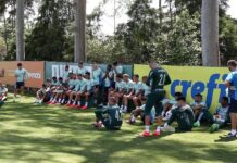 Abel faz último treino do Palmeiras antes da decisão da Supercopa