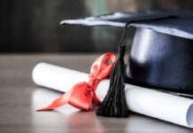 Projeto da Câmara quer acabar com diploma para engenheiro e outras 105 profissões