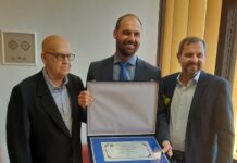 Deputado federal Eduardo Bolsonaro recebe o Título de Cidadão Votuporanguense