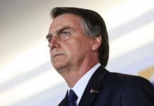 Bolsonaro diz querer voltar ao Brasil nas próximas semanas