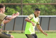 CAV enfrenta a Itapirense na Arena Plínio Marin