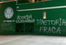 Palmeiras recebe R$ 1,9 mil de indenização dos torcedores que picharam muros do clube