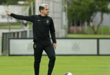 Ausente em Santos, dupla de laterais do Corinthians deve iniciar semana disponível para Lázaro