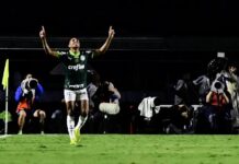 Palmeiras brinca com comemoração antecipada de Rony antes de gol no clássico