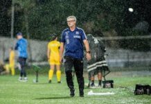 Odair explica formação e justifica fase ruim do Santos: “Brigando contra os vários problemas”