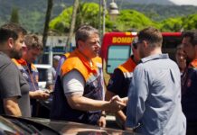 Governador Tarcísio de Freitas transfere o gabinete para São Sebastião
