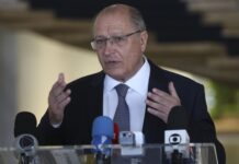 Alckmin diz que reforma tributária tem que ser feita neste ano