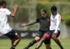 Corinthians goleia o Red Bull Bragantino II em jogo-treino no CT