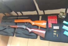 Homem é preso por posse ilegal de arma e violência doméstica