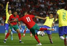 Renovada, seleção brasileira perde para o Marrocos no primeiro amistoso após a Copa