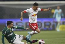 E o Artur? Ainda sem proposta, Palmeiras monitora atacante do Bragantino