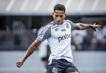 João Lucas vence disputa na lateral e se firma como titular do Santos