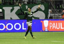 Rony revela inspiração em Romário e celebra artilharia do Palmeiras com gols de cabeça em 2023
