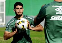 São Paulo mira acerto com Michel Araújo e tem até sábado para fechar elenco da Sul-Americana