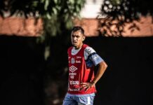 Luan Dias tem lesão na coxa e não enfrenta o Botafogo-SP nesta quarta