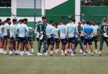 Abel comanda treino tático de olho em duelo pela Libertadores